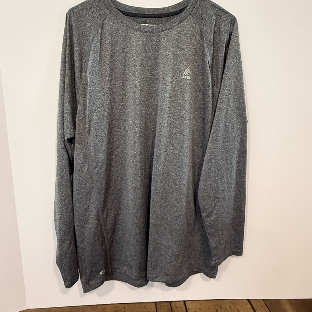 RBX Men’s Heather Charcoal Long-Sleeve Performance Tee